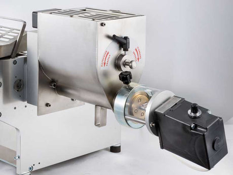 PNuova Combinata - 170mm Pasta Sheeter with Mixing Hopper
